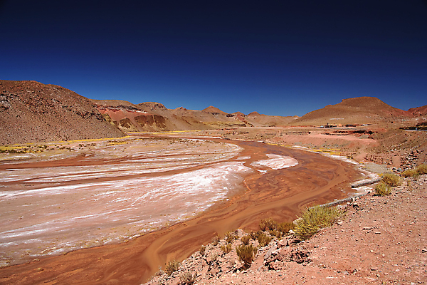 포토 JPG 해외이미지 여행 자연 하늘 산 파노라마 풍경 경사 사람없음 야외 빨간색 물 강 갈색 골짜기 계곡 미국 침묵 고요 젖음 흐름 개울 황무지 언덕 좁은 북쪽 멀리 남쪽 아르헨티나 멀티 절정 수평선 해외포토 자연요소 컬러 컨셉 북아메리카 촬영기법 소리 남아메리카 방향 생태계 파일형식 이미지허브