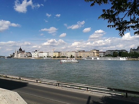 포토 JPG 해외이미지 구름 호수 음식 여행 백그라운드 신체 벤치 비즈니스 학교 가족 자동차 하늘 추상 거리 버스 비행기 사랑 사람 사람없음 야외 물 파란색 강 사무실 방 운전 기차 도시 비즈니스맨 보트 승차 큼 질감 국회 돌봄 해외포토 자연요소 교육 남자 감정 육상교통 컬러 무늬 배_교통 의자 관계 항공교통 모션 대중교통 직장인 크기 파일형식 이미지허브