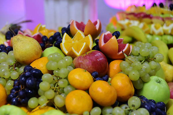 포토 JPG 해외이미지 접시 음식 백그라운드 다이어트 오렌지 과일 자연 딸기 포도 쟁반 건강 키위 사람없음 여름 파티 요식업 여러개 샐러드 흰색 사과 멜론 유기농 블루베리 건강식 뷔페 채식주의자 해외포토 식기 웰빙 계절 산업 컬러 다수 이벤트 생태계 채식 파일형식 이미지허브