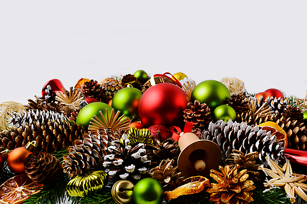 포토 JPG 해외이미지 나무 전통 행복 조각 백그라운드 크리스마스 겨울 오렌지 공 휴가 새로움 건조 사람없음 목재 장식 빨간색 초록색 파티 우주 화환 기쁨 종 흰색 나뭇가지 시골 인사 소나무 신용카드 황금 연도 배열 삼베 초대 전나무 원뿔 밀짚 핸드메이드 그리너리 해외포토 도형 식물 계절 기념일 꽃 감정 컬러 컨셉 과일 재료 이벤트 금융 예절 짚 파일형식 천_직물 트랜드컬러 이미지허브