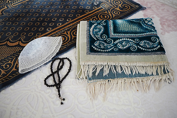 포토 JPG 해외이미지 전통 종교 백그라운드 패턴 사람없음 목재 책 기도 이슬람교 신성 묵주 라마단 아랍어 해외포토 나무 무늬 재료 종교용품 파일형식 이미지허브