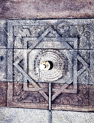 포토 JPG 해외이미지 디자인 별 종교 벽 조각 여행 패턴 전구 건축양식 지붕 추상 미술 사람없음 건물 목재 장식 빛 컬러풀 금속 수확 골동품 바위 사찰 역사 정상 인도인 심볼 사인 폐허 천장 질감 정사각형 과거 모자이크 목각 수공예 그런지 옛날 힌두교 해외포토 자연요소 도형 외국인 나무 건축물 건축 컬러 컨셉 무늬 농업 재료 종교건축 재질 문화예술 동양인 돌_바위 공예 파일형식 이미지허브