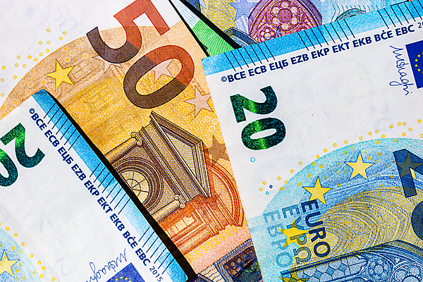 포토 JPG 해외이미지 유럽 종이 백그라운드 컨셉 지폐 돈 비즈니스 성공 사람없음 금융 경제 쇼핑 쪽지 저축 유로 그룹 시장 재산 구매 주식 가격 투자 상업 계산서 많음 해외포토 나라 파일형식 이미지허브