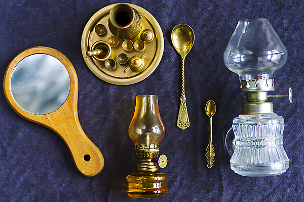 포토 JPG 해외이미지 모양 시계 백그라운드 비즈니스 프레임 선물 사람없음 목재 장식 뷰티 유행 금속 숟가락 거울 장비 수확 골동품 램프 시간 역사 황금 클래식 고급 은색 주머니 작음 심볼 손목시계 오브젝트 복고 과거 고립 구식 분 빅토리아 옛날 스타일 해외포토 나무 컬러 컨셉 농업 재료 장신구 재질 조명 수저 크기 파일형식 이미지허브