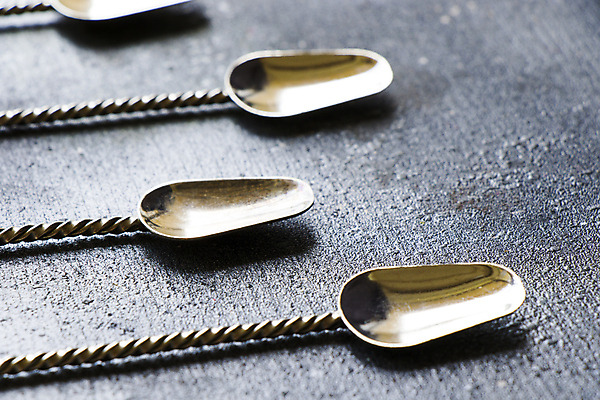 포토 JPG 해외이미지 식기 접시 디자인 음식 백그라운드 가정 탁자 주방용품 디저트 서브 주택 요리 사람없음 파란색 빛 세트 금속 주방 숟가락 식사 저녁식사 칠판 어둠 장비 수확 골동품 기구 공구 클래식 은색 티스푼 수집 오브젝트 복고 서빙 설정 그런지 옛날 해외포토 컬러 가구 생활용품 컨셉 농업 재질 수저 건물 도구 파일형식 이미지허브