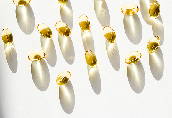 포토 JPG 해외이미지 사람없음 알약 노란색 건강관리 흰색 낟알 영양제 오메가 항생제 해외포토 컬러 건강 관리 약 파일형식 이미지허브