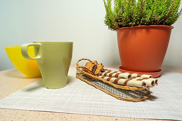 포토 JPG 해외이미지 식물 꽃 화분 음식 잎 탁자 디저트 사람없음 장식 컵 초록색 쿠키 주방 도자기 사발 달콤 냄비 크림 오브젝트 튜브 고립 해외포토 식기 컬러 가구 사기그릇 맛 솥 파일형식 이미지허브