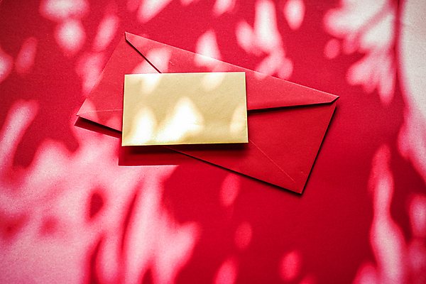 포토 JPG 해외이미지 종이 편지봉투 프레임 그림자 사람없음 빨간색 뷰티 편지지 목업 레터헤드 해외포토 컬러 봉투 편지 파일형식 이미지허브