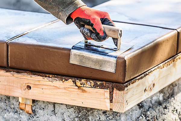 포토 JPG 해외이미지 남자 산업 장갑 노동자 수영장 사람 사람없음 건물 건설현장 젖음 공구 붓기 갑판 모종삽 메달 서식 시멘트 설정 건축업자 계약자 마무리 설치 철강 해외포토 직업 건축물 잡화 건축 배_교통 모션 건설업 도구 삽 계약 상_상패 파일형식 이미지허브