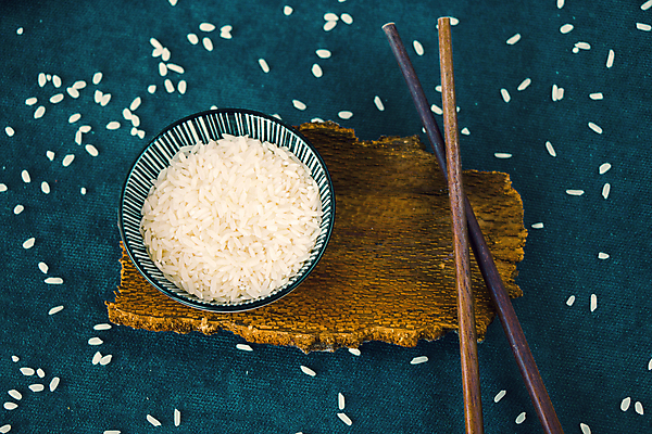 포토 JPG 해외이미지 전통 식기 접시 음식 백그라운드 장신구 젓가락 탁자 밥 표면 요리 씨앗 동양인 사람없음 목재 갈색 중식 주방 일본 식사 중국 매트 흰색 기구 사발 먹기 오브젝트 유기농 파란배경 날것 서빙 내추럴 고립 대두 생식 채식주의자 스타일 카피스페이스 비건 해외포토 나무 식물 웰빙 아시아 컬러 가구 재료 모션 수저 인종 파란색 공백 사기그릇 채식 파일형식 이미지허브