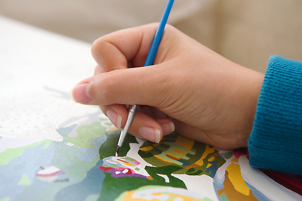 포토 JPG 해외이미지 손 들기 신체부위 붓 색칠 그리기 해외포토 모션 사람 파일형식 이미지허브