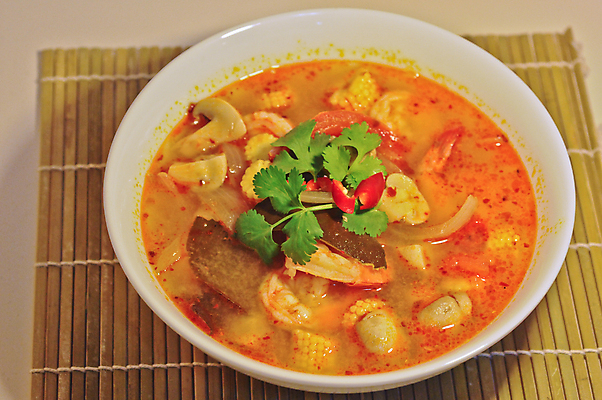 포토 JPG 해외이미지 전통 태국 고추 새우 어류 요리 동양인 사람없음 빨간색 초록색 저녁식사 버섯 흰색 뜨거움 사발 고수 맛 수프 먹기 레몬 허브 해산물 매움 뿌리 라임 코코넛 카레 해외포토 식물 아시아 음식 컬러 컨셉 채소 과일 모션 갑각류 인종 식사 수중동물 사기그릇 향신료 파일형식 이미지허브