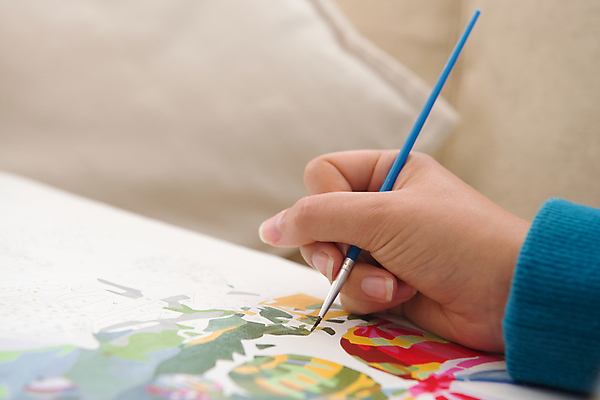 포토 JPG 해외이미지 손 들기 신체부위 붓 색칠 그리기 해외포토 모션 사람 파일형식 이미지허브