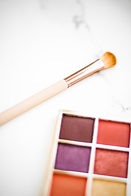 포토 JPG 해외이미지 백그라운드 사람없음 세트 뷰티 화려 대리석 아이섀도 메이크업브러쉬 해외포토 컨셉 재료 화장품 붓 파일형식 이미지허브