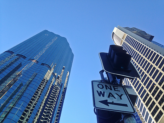 포토 JPG 해외이미지 구름 회사 비즈니스 하늘 사람없음 건물 파란색 도시풍경 사무실 반사 맑음 왼쪽 사인 신호 봉 전략 바둑 골 방법 해외포토 자연요소 건축물 컬러 놀이 날씨 풍경 도시 방향 파일형식 이미지허브