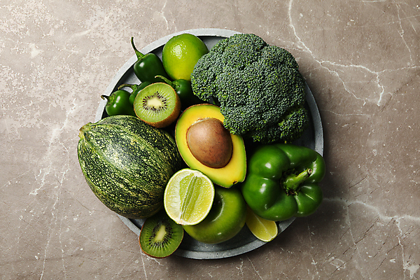 포토 JPG 해외이미지 과일 탁자 회색배경 호박 피망 오이 키위 사람없음 회색 브로콜리 라임 아보카도 해외포토 컬러 가구 백그라운드 채소 파일형식 이미지허브