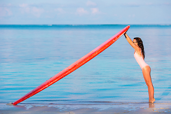 포토 JPG 해외이미지 전신 라이프스타일 여자 수영복 파도 포즈 한명 서기 미소 성인 해변 야외 옆모습 여름 비키니 선글라스 잡기 서핑보드 서핑 서퍼 손뻗기 까치발 성인여자한명만 해외포토 1 옷 계절 안경 바다 뷰포인트 모션 발 운동선수 표정 사람 생활 수상스포츠 보드_스포츠 여자한명만 성인여자만 파일형식 이미지허브