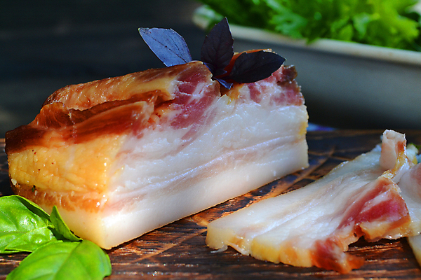 포토 JPG 해외이미지 전통 포크 재료 영국 마늘 육류 돼지고기 요리 사람없음 빨간색 검은색 식사 흰색 신선 돼지 닫기 맛 아침식사 상품 자르기 피부 유기농 날것 머리위 베이컨 바비큐립 단백질 백리향 생식 석판 해로움 해외포토 식기 웰빙 유럽 컬러 컨셉 채소 식재료 포유류 모션 신체부위 바비큐 영양소 파일형식 이미지허브