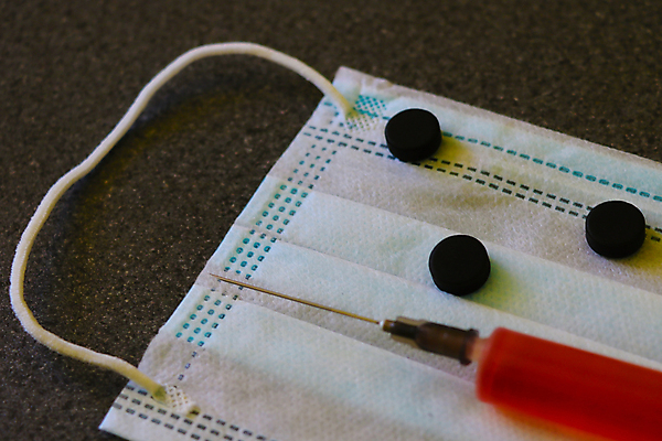 포토 JPG 해외이미지 손 과학 컨셉 건강 병원 실험 가면 사람없음 약 중국 장비 의사 잡기 실험실 바이러스 보호 질병 생명공학 과학자 분석 감염 미생물 튜브 주사약 돌봄 백신 예방접종 전염병 화학물질 해외포토 직업 아시아 의학 모션 생물 신체부위 의료진 화학 접종 학자 파일형식 이미지허브