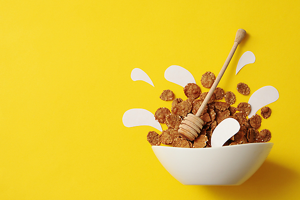 포토 JPG 해외이미지 음식 조각 백그라운드 컨셉 다이어트 재료 부분 아침 건조 건강 옥수수 사람없음 목재 노란색 쌓기 우주 초콜릿 숟가락 검은색 식사 어둠 우유 흰색 신선 사발 황금 달콤 맛 떨어짐 아침식사 정상 낟알 시리얼 밀 국자 내추럴 뮤즐리 채식주의자 탄수화물 해외포토 주간 나무 컬러 모션 주방용품 디저트 유제품 곡류 수저 사기그릇 채식 파일형식 이미지허브