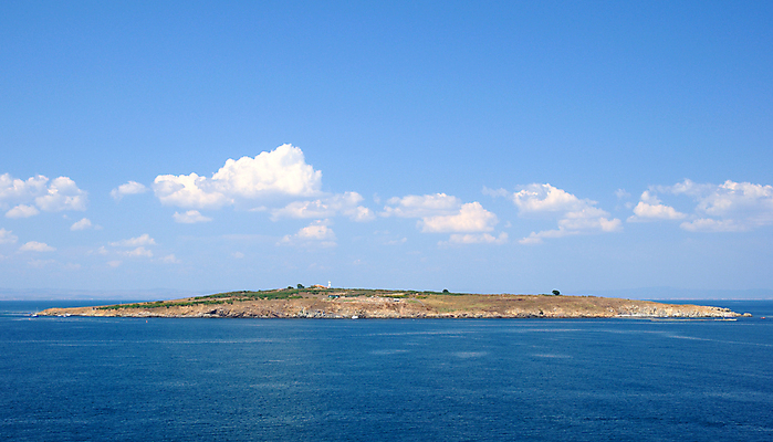 포토 JPG 해외이미지 유럽 바다 섬 여행 자연 하늘 휴가 등대 따뜻함 사람없음 야외 물 햇빛 랜드마크 불가리아 터키석 해외포토 자연요소 나라 태양 보석 생태계 파일형식 남유럽 이미지허브