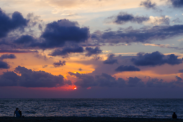 포토 JPG 해외이미지 구름 파도 바다 섬 백그라운드 오렌지 자연 벽지 하늘 휴가 풍경 사람없음 빨간색 물 여름 빛 컬러풀 햇빛 태양 뷰티 반사 노란색 일출 환경 황혼 일몰 새벽 서핑 황금 저녁 지역 천국 조지아 파라다이스 수평선 해외포토 자연요소 계절 컬러 과일 노을 수상스포츠 야간 생태계 동유럽 파일형식 이미지허브