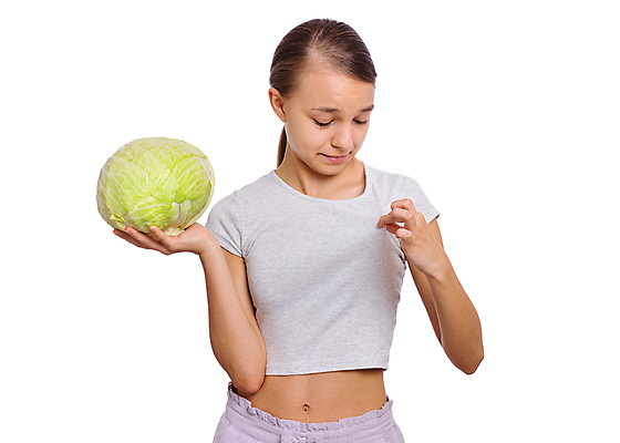 포토 JPG 해외이미지 모델 라이프스타일 여자 행복 얼굴 음식 잎 다이어트 채소 청소년 자연 건강 한명 미소 사람 초록색 여름 뷰티 머리 활발 기쁨 샐러드 흰색 표현 신선 잡기 기아 배고픔 날씬함 양배추 긍정 추천 칼로리 고립 돌봄 영양분 해외포토 식물 1 계절 감정 컬러 컨셉 모션 표정 생활 신체부위 사회이슈 몸매 생태계 파일형식 이미지허브