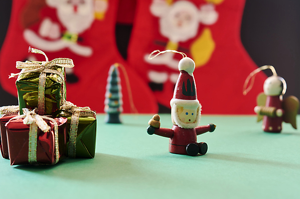 포토 JPG 해외이미지 디자인 계절 리본 크리스마스 패턴 일러스트 포장 벽지 휴가 새해 기념 이벤트 사람없음 그래픽 장식 가로 파란색 빛 반짝임 상자 컬러풀 산타클로스 파티 축제 피규어 축하 인사 신용카드 컨테이너 12월 구슬 오브젝트 활 질감 복고 부엉이 순록 엘리먼트 크리스마스이브 카피스페이스 해외포토 기념일 산업 컬러 컨셉 무늬 모션 조류 금융 공백 미니어처 예절 날짜 파일형식 이미지허브