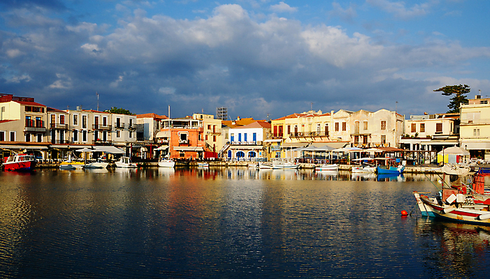 포토 JPG 해외이미지 구름 바다 여행 하늘 사람없음 야외 건물 물 햇빛 항구 보트 지중해 베네치아 해외포토 자연요소 건축물 배_교통 교통시설 태양 이탈리아 파일형식 이미지허브