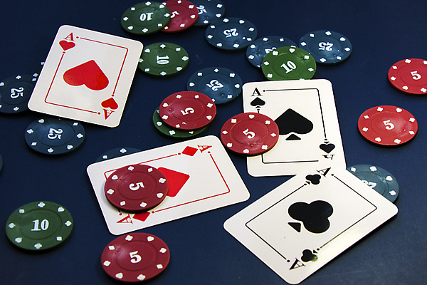 포토 JPG 해외이미지 사람없음 트럼프 포커칩 도박 카지노 포커 해외포토 놀이용품 게임 파일형식 이미지허브