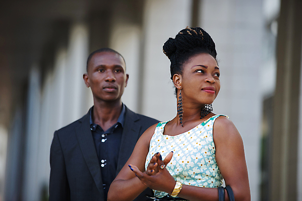 포토 JPG 해외이미지 직업 응시 여자 남자 행복 2 비즈니스 사업가 사람 정장 야외 두명 금융 스마트폰 터치 비즈니스맨 비즈니스우먼 대표 중개인 스마트 상업 프로젝트 해외포토 시선 옷 감정 컨셉 경제 핸드폰 스마트기기 직장인 파일형식 이미지허브