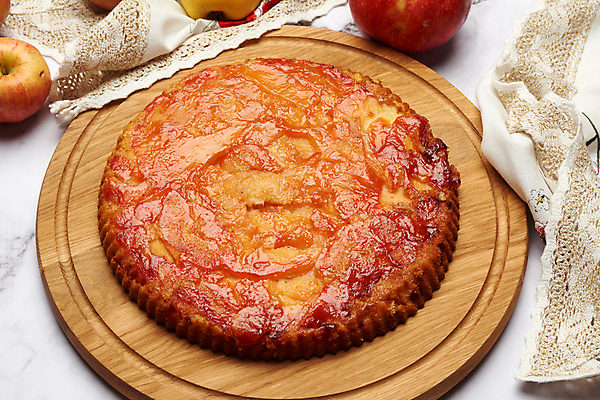 포토 JPG 해외이미지 디저트 실내 사람없음 달콤 사과 흰배경 나무받침 애플파이 해외포토 음식 백그라운드 과일 내부 목재 흰색 맛 받침대 파이_빵 파일형식 이미지허브