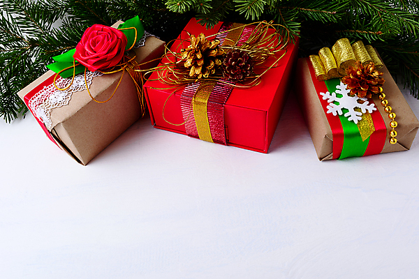 포토 JPG 해외이미지 나무 전통 행복 리본 종이 백그라운드 크리스마스 휴가 새로움 선물 사람없음 장식 빨간색 상자 장미 파티 우주 놀람 기쁨 흰색 나뭇가지 축하 인사 소나무 신용카드 눈송이 황금 12월 연도 구슬 심볼 활 초대 전나무 원뿔 포장소품 가문비나무 해외포토 도형 식물 기념일 꽃 감정 컬러 컨셉 포장 눈_날씨 표정 이벤트 금융 예절 날짜 오브젝트 포장재료 파일형식 이미지허브