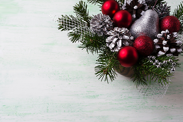 포토 JPG 해외이미지 나무 전통 계절 결혼 백그라운드 크리스마스 겨울 탁자 휴가 새로움 선물 사람없음 목재 장식 빨간색 파티 우주 화환 기쁨 나뭇가지 축하 인사 소나무 신용카드 사발 은색 12월 연도 배열 구슬 서리 초대 솔방울 전나무 원뿔 핸드메이드 눈내림 해외포토 도형 식물 기념일 꽃 감정 컬러 가구 컨셉 재료 눈_날씨 이벤트 금융 예절 날짜 사기그릇 파일형식 이미지허브