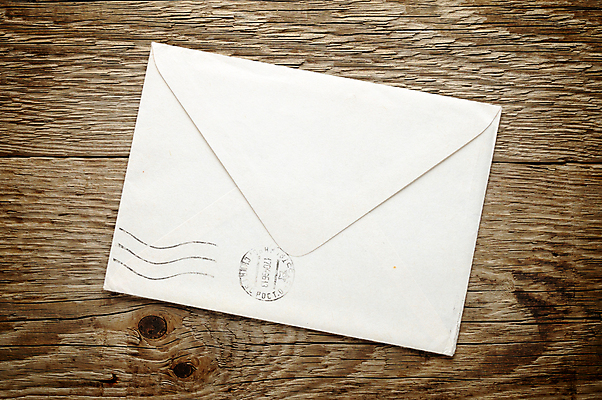 포토 JPG 해외이미지 종이 날씨 봉투 사람없음 목재 가로 갈색 추위 수확 골동품 덮개 거친 메시지 널 편지 흔적 질감 복고 스크래치 우표 구식 국제우편 옛날 편지쓰기 노화 해외포토 나무 컬러 컨셉 농업 재료 뚜껑 기록 우편물 파일형식 이미지허브