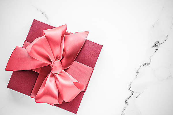 포토 JPG 해외이미지 리본 실내 사람없음 선물상자 상자 오브젝트 흰배경 대리석 해외포토 백그라운드 재료 선물 내부 흰색 파일형식 이미지허브