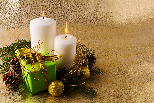 포토 JPG 해외이미지 리본 백그라운드 크리스마스 겨울 촛불 불 휴가 불꽃 조명 새해 선물 사람없음 목재 장식 초록색 빛 상자 활발 흰색 축하 인사 소나무 영혼 황금 활 전나무 빛망울 내추럴 연소 광 왁스 카피스페이스 해외포토 자연요소 나무 계절 기념일 컬러 컨셉 재료 초 공백 예절 파일형식 이미지허브