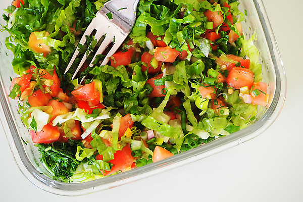 포토 JPG 해외이미지 접시 포크 채소 근접촬영 사람없음 샐러드 신선 가득함 심플 해외포토 식기 음식 뷰포인트 파일형식 이미지허브