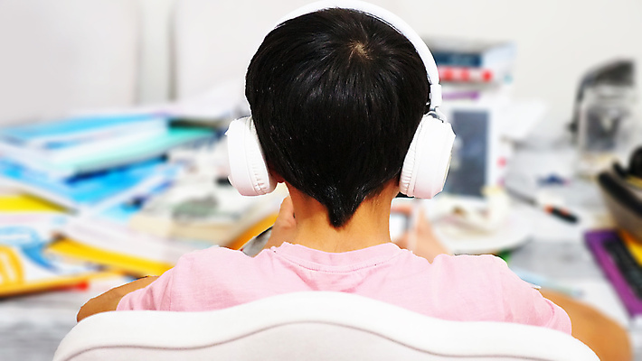 포토 JPG 해외이미지 직업 비즈니스 성공 거리 함께함 사람없음 스마트폰 거래 시험 가격 준비 대출 복권 소셜미디어 제의 해외포토 교육 컨셉 금융 핸드폰 스마트기기 파일형식 이미지허브