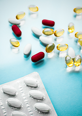 포토 JPG 해외이미지 건강 사람없음 치료 알약 여러개 의료용품 낟알 약국 오브젝트 영양제 해외포토 다수 의학 의료기기 약 파일형식 이미지허브