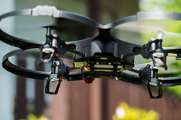 포토 JPG 해외이미지 직업 디자인 산업 백그라운드 컨셉 일러스트 교통시설 모션 자연 하늘 미래 안테나 파노라마 사람없음 카메라 디지털 장비 흰색 도시 헬리콥터 무선전화기 스마트 로봇 항공 서비스 속도 프로펠러 보안 감시 멀리 혁명 드론 스파이 제어 해외포토 컬러 교통 통신 비행기 촬영기법 안전 전자제품 전화기 시설 생태계 파일형식 이미지허브