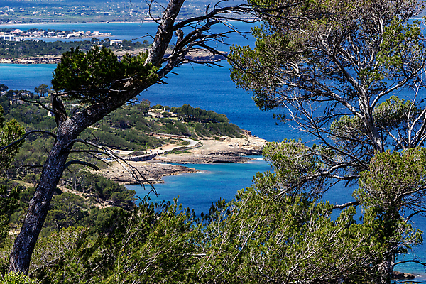 포토 JPG 해외이미지 섬 자연 하늘 휴가 산 파노라마 사람없음 물 태양 맑음 만 스페인 지중해 암초 화창 해외포토 자연요소 유럽 바다 날씨 촬영기법 생태계 파일형식 이미지허브