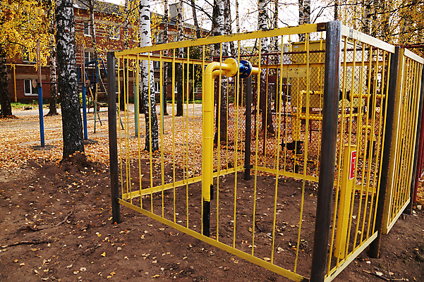 포토 JPG 해외이미지 식물 산업 여행 사람없음 야외 울타리 노란색 마을 장비 흐름 에너지 역 시설 화석 가스 시스템 내추럴 분배 압력 화학물질 공급 해외포토 컬러 컨셉 교통시설 담장 화학 파일형식 이미지허브