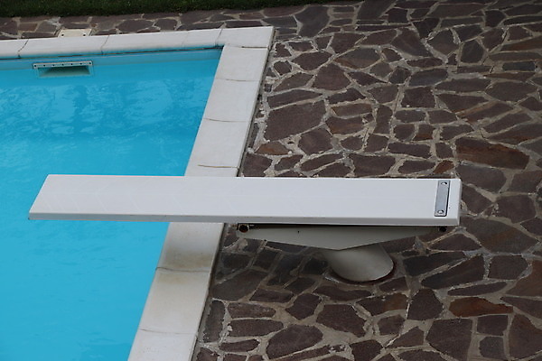 포토 JPG 해외이미지 라이프스타일 디자인 공원 백그라운드 건축양식 가족 자연 호텔 휴가 휴식 주택 풍경 잔디 사람없음 야외 초록색 물 여름 파란색 우주 정원 맑음 수영 고급 정상 갑판 빌라 휴양지 다이빙 지역 뒤뜰 진짜 스타일 해외포토 자연요소 식물 계절 공공시설 건축 컬러 컨셉 배_교통 관계 숙소 날씨 건물 생활 장소 수상스포츠 생태계 수중스포츠 파일형식 이미지허브