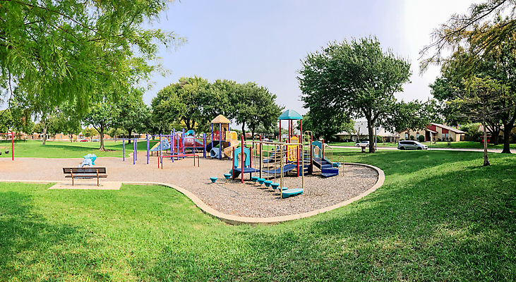 포토 JPG 해외이미지 라이프스타일 어린이 모래 주택 파노라마 잔디 사람없음 야외 초록색 청춘 컬러풀 운동 계단 미국 장비 게임 도시 바 원형 미끄럼틀 놀이터 오솔길 플라스틱 그네 체육관 커뮤니티 개발 걸음마 텍사스 화창 해외포토 도형 식물 길 컬러 컨셉 북아메리카 모션 재질 놀이 날씨 촬영기법 건강 사람 건물 생활 놀이기구 파일형식 이미지허브