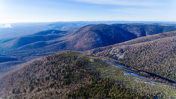 포토 JPG 해외이미지 나무 식물 공원 캐나다 자연 하늘 휴가 산 주택 안테나 파노라마 핀란드 사람없음 초록색 물 강 뷰티 맑음 미국 소나무 숲 언덕 러시아 지역 북쪽 드론 무한 변소 스칸디나비아 가문비나무 수평선 해외포토 자연요소 공공시설 유럽 컬러 북아메리카 통신 날씨 촬영기법 북유럽 건물 방향 생태계 파일형식 이미지허브