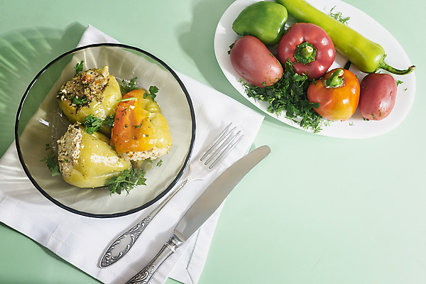 포토 JPG 해외이미지 라이프스타일 접시 음식 백그라운드 다이어트 토마토 채소 과일 밥 양파 파프리카 파슬리 건강 육류 요리 사람없음 장식 빨간색 초록색 노란색 주방 저녁식사 튀김 시골 신선 그릴 바비큐 굽기 지중해 후추 건강식 내추럴 점심식사 폭식 식욕 핸드메이드 카피스페이스 해외포토 식기 바다 컬러 식재료 주방용품 생활 식사 공백 구이 향신료 파일형식 이미지허브