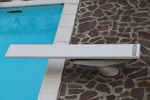 포토 JPG 해외이미지 라이프스타일 디자인 공원 백그라운드 건축양식 가족 자연 호텔 휴가 휴식 주택 풍경 잔디 사람없음 야외 초록색 물 여름 파란색 우주 정원 맑음 수영 고급 정상 갑판 빌라 휴양지 다이빙 지역 뒤뜰 진짜 스타일 해외포토 자연요소 식물 계절 공공시설 건축 컬러 컨셉 배_교통 관계 숙소 날씨 건물 생활 장소 수상스포츠 생태계 수중스포츠 파일형식 이미지허브