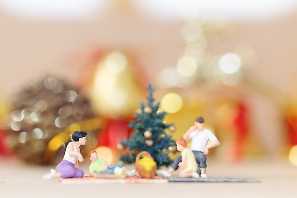 포토 JPG 해외이미지 전통 계절 행복 인형 컨셉 크리스마스 겨울 가족 휴가 새로움 새해 선물 사람 사람없음 숫자 산타클로스 미니어처 축하 12월 연도 해외포토 문자 기념일 감정 관계 모형 날짜 파일형식 이미지허브