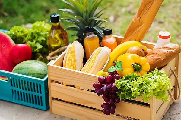 포토 JPG 해외이미지 음식 백그라운드 잎 농업 다이어트 토마토 채소 과일 양파 오이 감자 파프리카 파슬리 건강 요리 사람없음 목재 빨간색 초록색 농작물 상자 컬러풀 농장 버섯 당근 수확 신선 그룹 시장 큼 나무상자 가득함 유기농 날것 지역 후추 성분 내추럴 섞기 채식주의자 총각무 비건 해외포토 나무 식물 웰빙 산업 컬러 재료 뿌리채소 크기 무 향신료 채식 파일형식 이미지허브